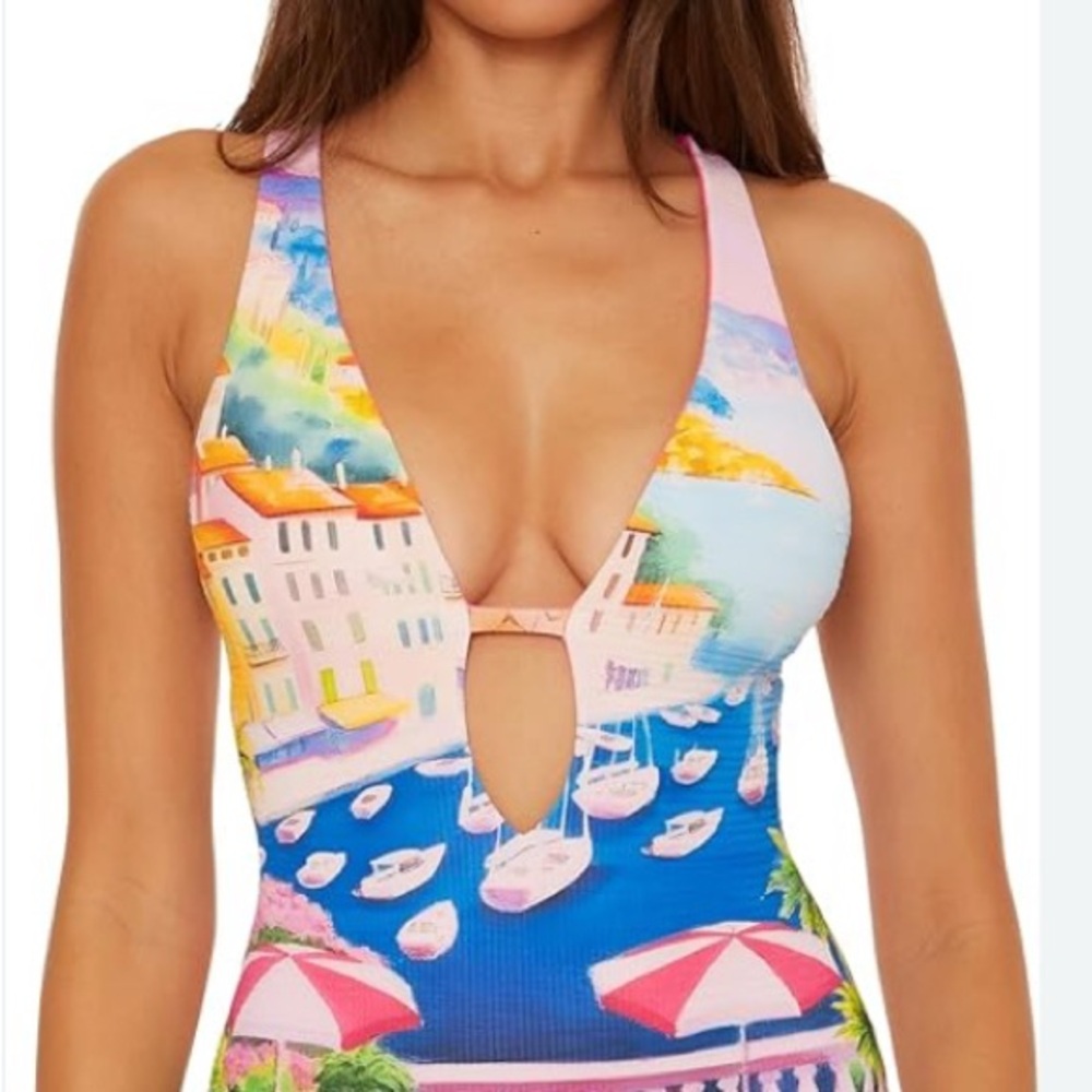 BECCA Italian Scenic Keyhole One-Piece Reversible Swimsuit. - Picture 3 of 5
